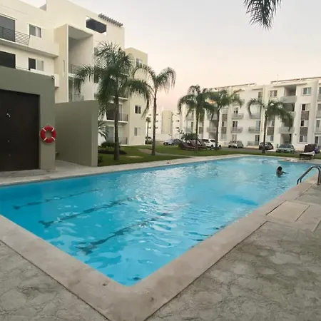 Alojamiento Luxury By 10 Pax Apartment